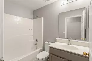 881 Vanderbilt Dr, Eustis, FL 32726 - Photo 14