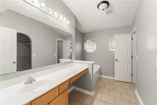 881 Vanderbilt Dr, Eustis, FL 32726 - Photo 8