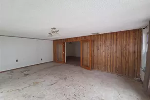 7441 1st St N, Saint Petersburg, FL 33702 - Photo 8