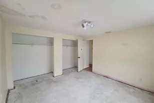 7441 1st St N, Saint Petersburg, FL 33702 - Photo 16