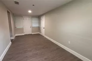 2816 Hargill Dr, Orlando, FL 32806 - Photo 2