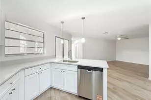 201 Fern Ct, Leesburg, FL 34748 - Photo 8