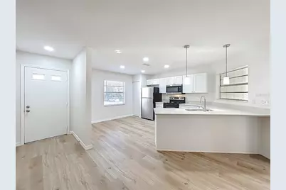 201 Fern Court, Leesburg, FL 34748 - Photo 4