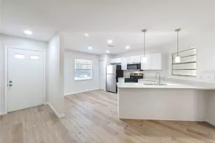 201 Fern Ct, Leesburg, FL 34748 - Photo 4