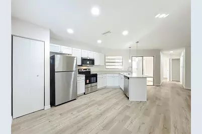 201 Fern Court, Leesburg, FL 34748 - Photo 6