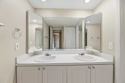 238 Woodland Road, Palm Springs, FL 33461 - Photo 18