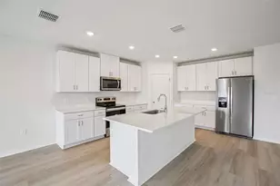 1732 Coolridge Pl, Zephyrhills, FL 33541 - Photo 14