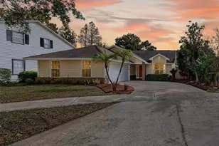 6466 Haughton Ln, Orlando, FL 32835 - Photo 4