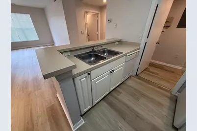 5506 Metrowest Boulevard #211, Orlando, FL 32811 - Photo 14