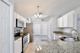 654 King Harold Ct, Oviedo, FL 32765 - Photo 10
