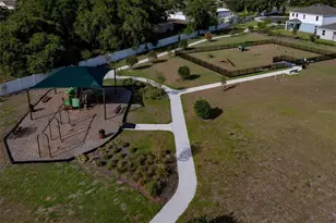 1907 Steelers Wy, Saint Cloud, FL 34771 - Photo 4