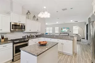 7423 Sparkling Ct, Reunion, FL 34747 - Photo 18