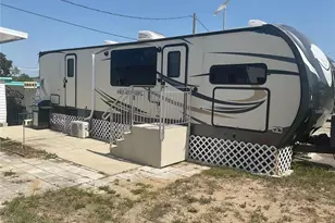 38043 Bluebird Cir, Leesburg, FL 34788 - Photo 2