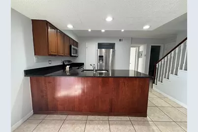 1742 Potomac Court #1742, Orlando, FL 32807 - Photo 4