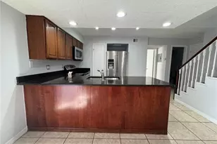 1742 Potomac Ct, Orlando, FL 32807 - Photo 4