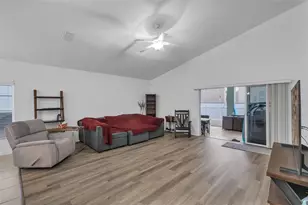 16627 Citrus Pkwy, Clermont, FL 34714 - Photo 10