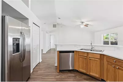 843 SE Carnival Avenue, Port Saint Lucie, FL 34983 - Photo 14