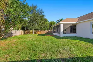 843 SE Carnival Ave, Port Saint Lucie, FL 34983 - Photo 40