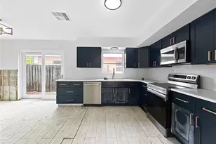 4701 Chancellor St NE, Saint Petersburg, FL 33703 - Photo 6