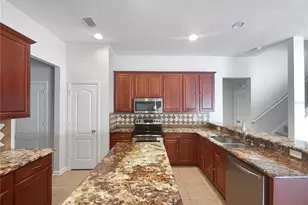 2046 Heartland Cir, Valrico, FL 33594 - Photo 10