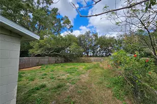 7691 Timber River Cir, Orlando, FL 32807 - Photo 2