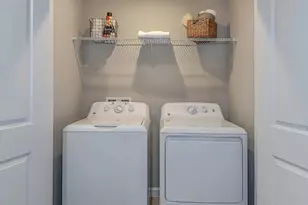 10557 Oakside Dr, Palmetto, FL 34221 - Photo 10