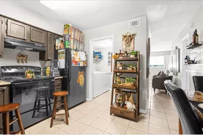 3918 Crayrich Circle #GE, Orlando, FL 32839 - Photo 10
