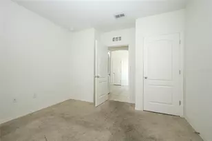 1864 Green Dragon Dr, Saint Cloud, FL 34771 - Photo 24