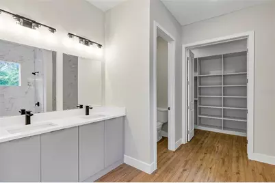 18399 Hillsborough Boulevard, Port Charlotte, FL 33954 - Photo 16