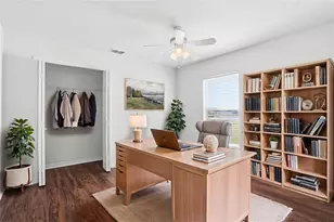 13629 Silver Charm Ct, Riverview, FL 33579 - Photo 4