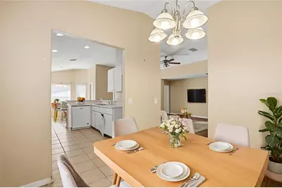 4501 Arizona Sun Court, Valrico, FL 33594 - Photo 4