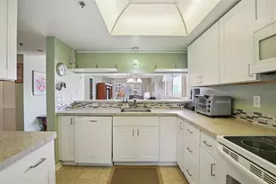 9461 Harbor Greens Way, Seminole, FL 33776 - Photo 2