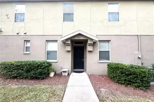 3917 Pemberly Pines Cir, Saint Cloud, FL 34769 - Photo 2