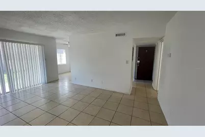 7502 Needle Leaf Place #66, Tampa, FL 33617 - Photo 8