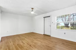 525 Conway Rd, Orlando, FL 32807 - Photo 2