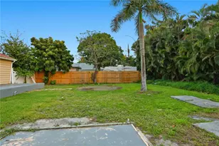 726 Forest Hill Blvd, West Palm Beach, FL 33405 - Photo 30