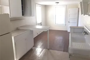 114 N Chester St, Leesburg, FL 34748 - Photo 1