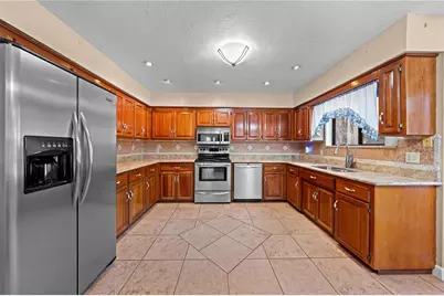 215 E Lake Shore Boulevard, Kissimmee, FL 34744 - Photo 18