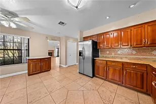 215 E Lakeshore Blvd, Kissimmee, FL 34744 - Photo 20
