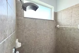724 Parker Den Dr, Ruskin, FL 33570 - Photo 32