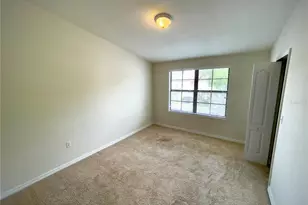 5221 Windsor Lake Cir, Sanford, FL 32773 - Photo 14