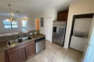 5221 Windsor Lake Cir, Sanford, FL 32773 - Photo 8