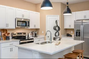 703 Perth Dr, Mount Dora, FL 32757 - Photo 2