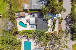 913 Tennessee Ln, Sarasota, FL 34234 - Photo 54