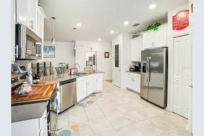 969 Laurel View Way, Groveland, FL 34736 - Photo 10