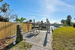 105 12th St SW, Ruskin, FL 33570 - Photo 14