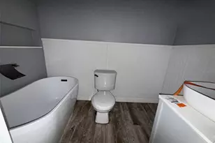 285 E Lake St, Umatilla, FL 32784 - Photo 10