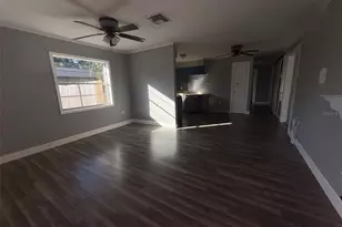 285 E Lake St, Umatilla, FL 32784 - Photo 6