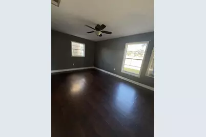 285 E Lake Street, Umatilla, FL 32784 - Photo 12