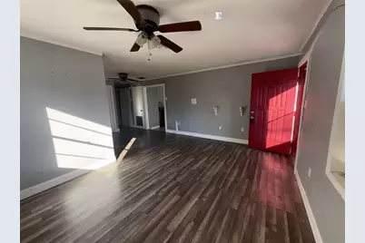 285 E Lake Street, Umatilla, FL 32784 - Photo 4